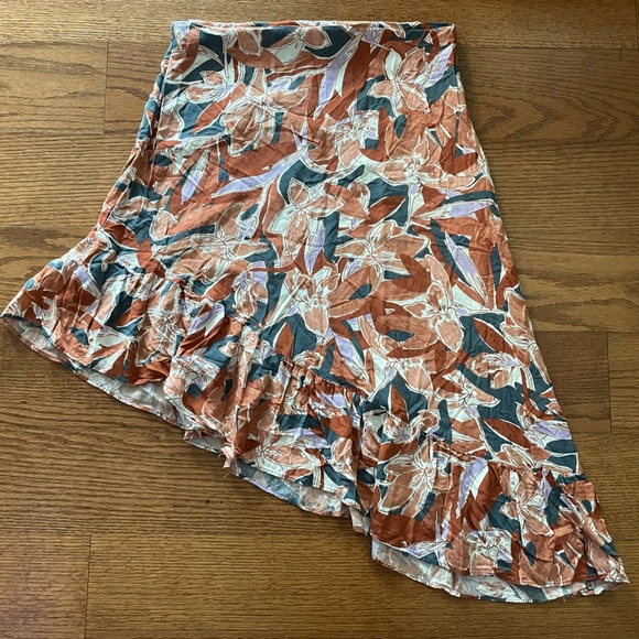 Nine West Floral Asymmetric Ruffle Hem Slip Skirt Medium Fairy Bloomcore Boho - Picture 1 of 9
